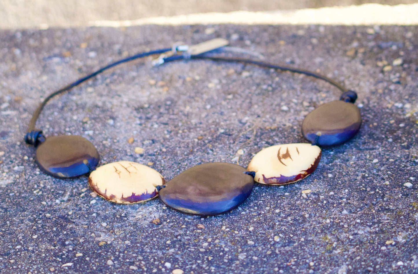 Chira - Tagua Seed Necklace / Mixed Colors